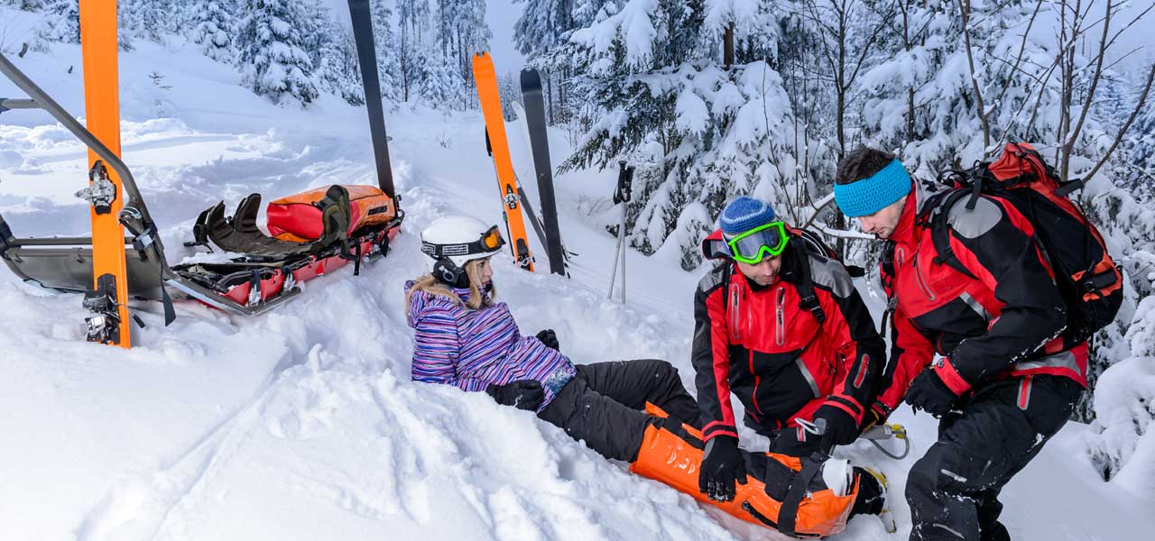 Rettung einer verunglückten Skifahrerin