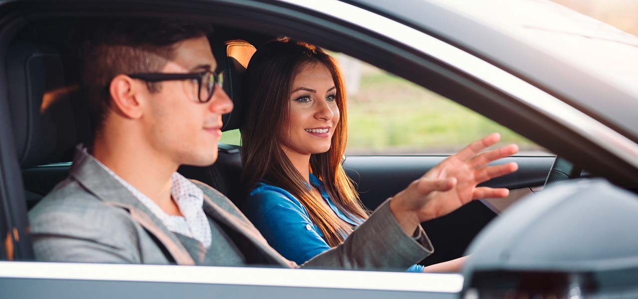 Stau umfahren – legen Sie sich schon vorher alternative Routen zurecht.
